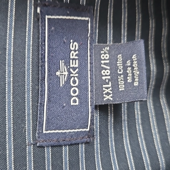 Dockers button down - Picture 3 of 3